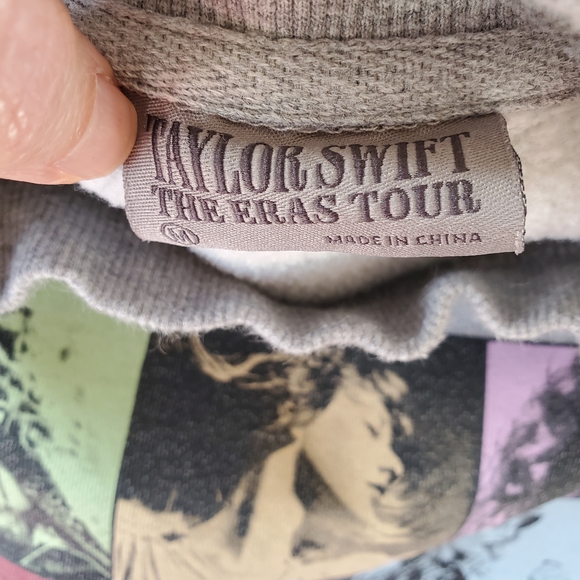 Taylor Swift- Gray- The Eras Tour Sweatshirt - Picture 3 of 6